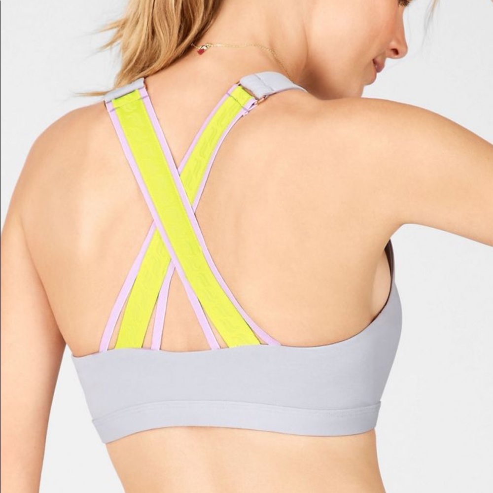 NWT Fabletics Vera Medium Impact Sports Bra